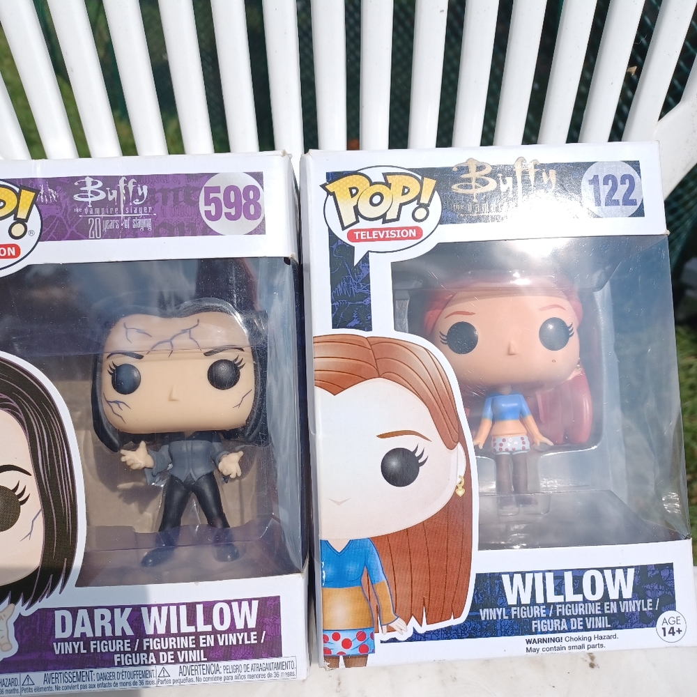 Set Of Vaulted Funko Pops Dark Willow From Buffy The Vampire Slayer & Willow 122